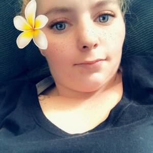 Meet your Posher, Tiffany